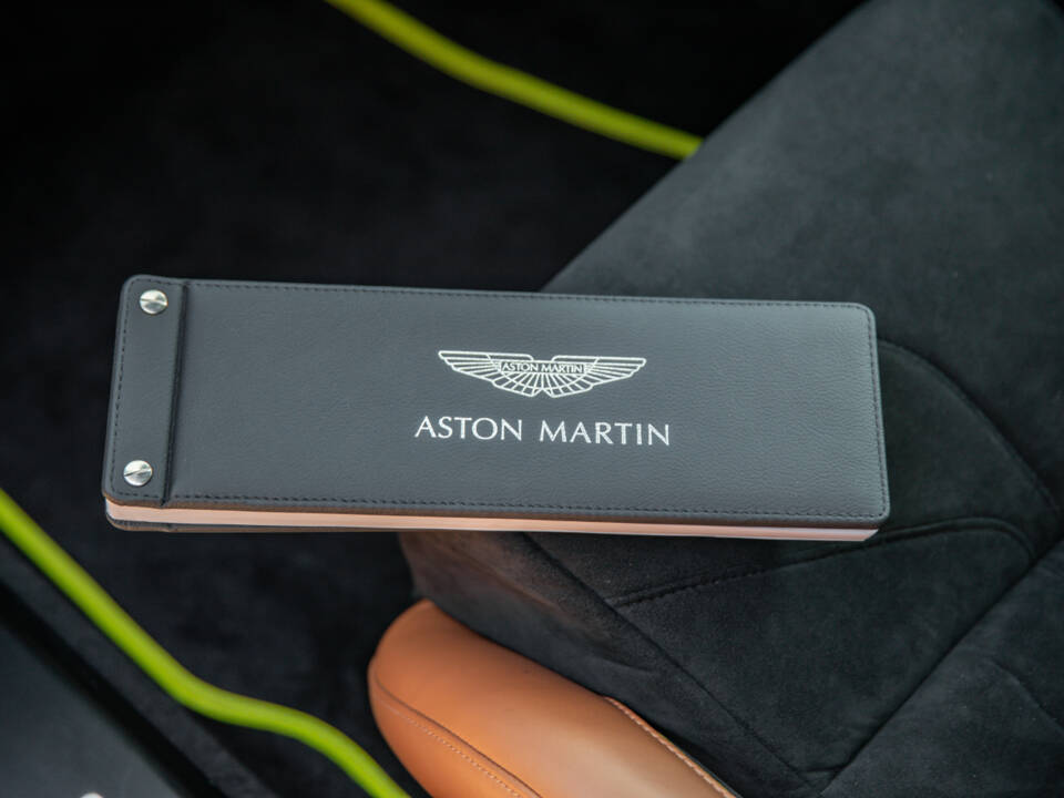 Afbeelding 62/62 van Aston Martin V12 Vantage AMR (2017)