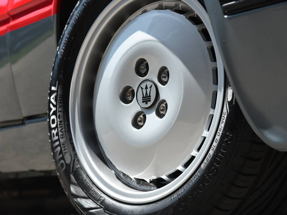 Immagine 14/17 di Maserati Karif (1991)