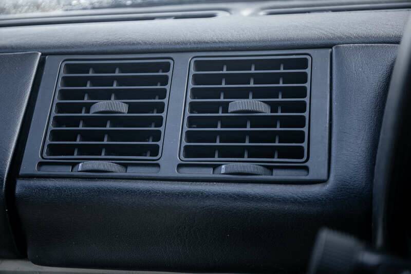 Image 31/36 of Ferrari 348 TS (2000)