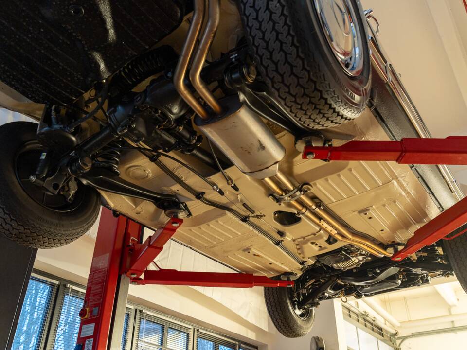 Bild 43/48 von Mercedes-Benz 280 SL (1969)