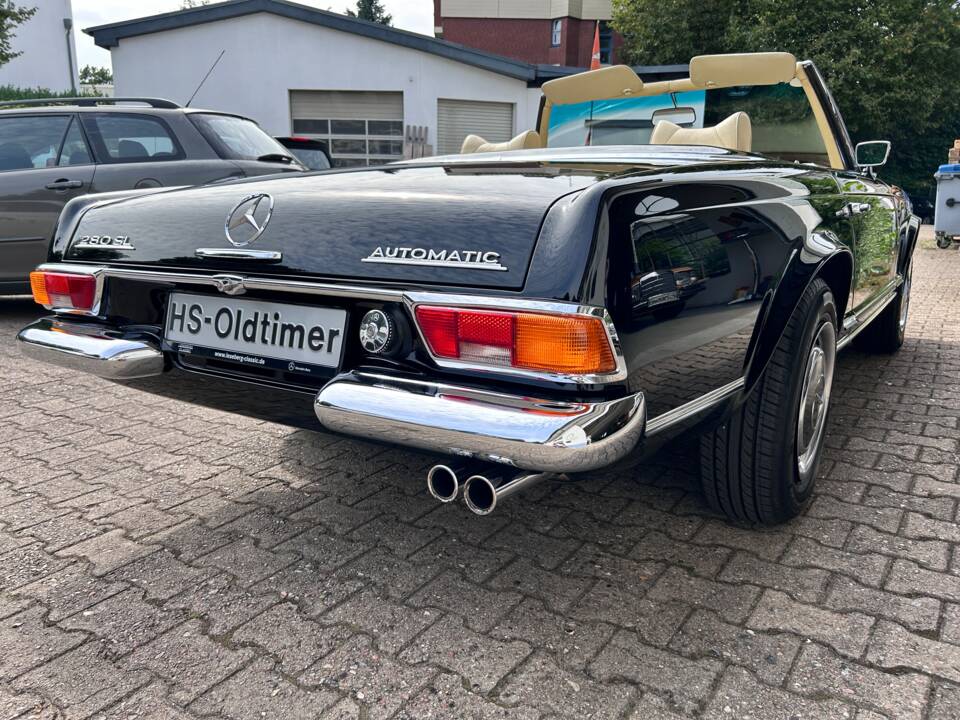 Image 12/34 of Mercedes-Benz 280 SL (1969)