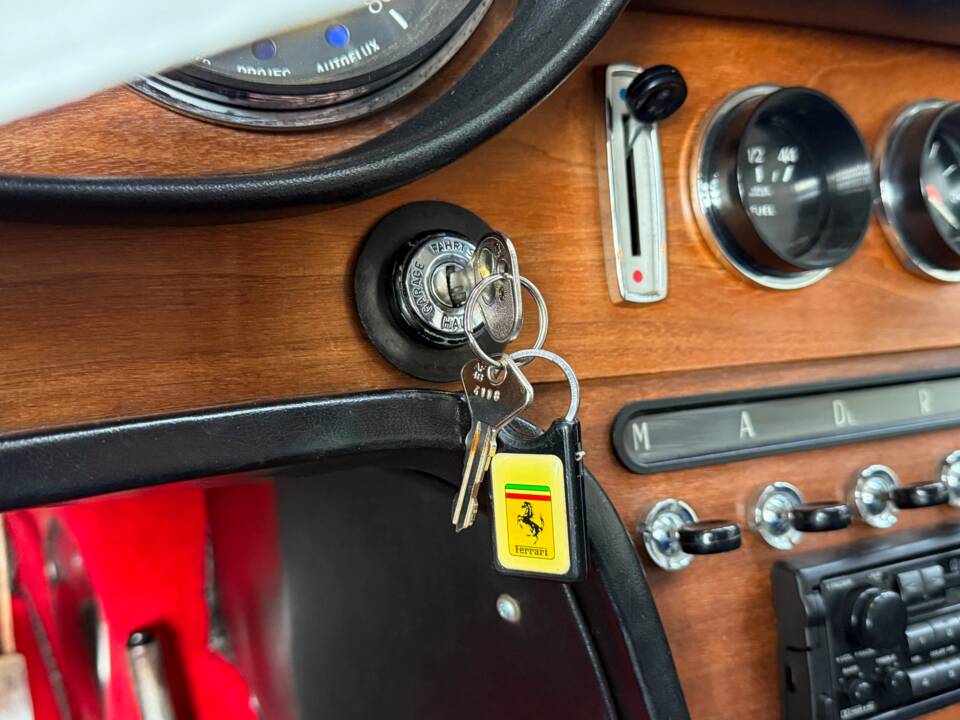 Bild 10/32 von Ferrari 365 GT 2+2 (1969)