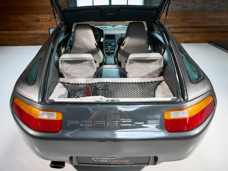 Afbeelding 26/42 van Porsche 928 S4 (1989)