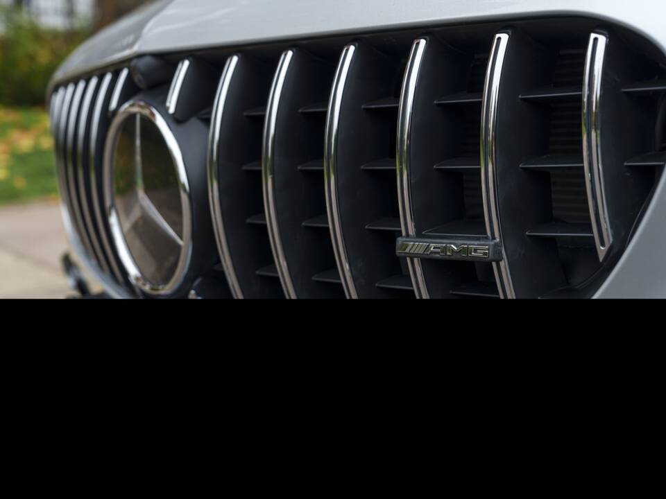 Immagine 8/31 di Mercedes-Benz S 63 AMG S 4MATIC (2019)