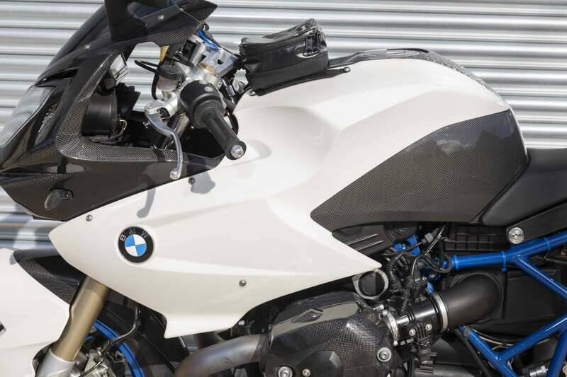 Image 34/47 of BMW HP2 Sport (2010)