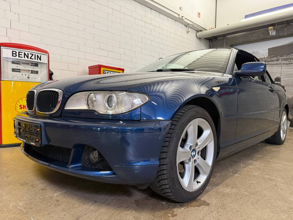 Image 2/22 of BMW 318Ci (2005)