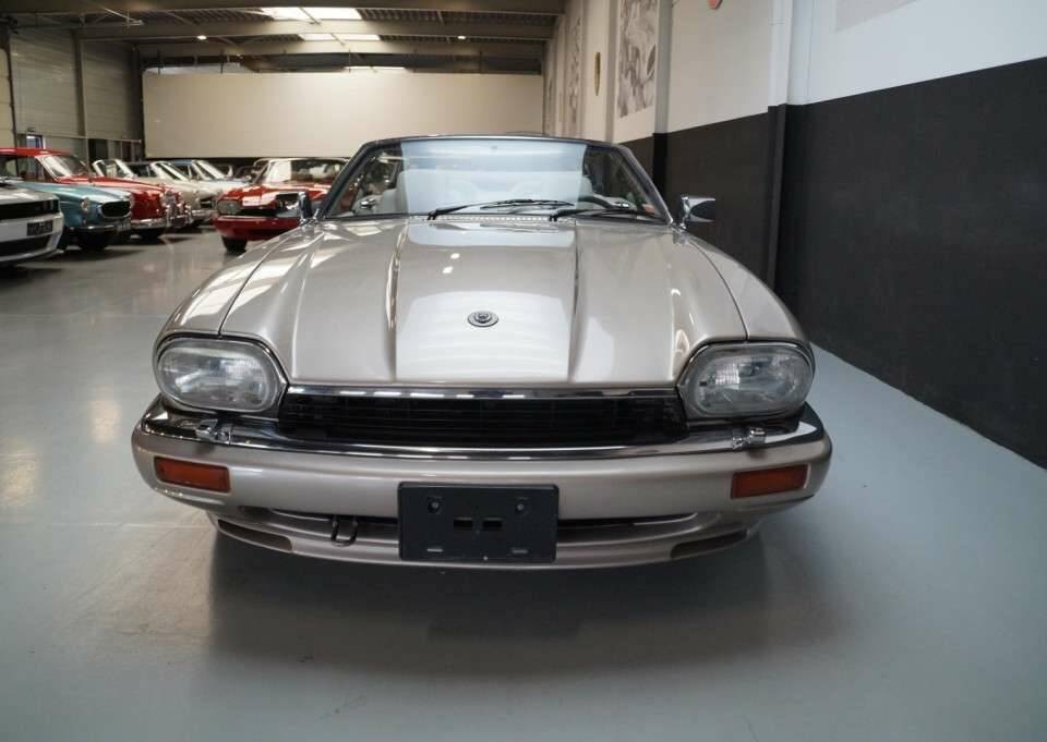 Image 21/50 de Jaguar XJS 4.0 (1995)