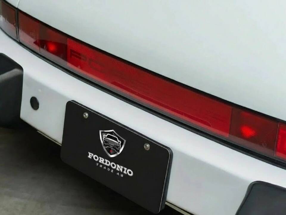 Afbeelding 4/26 van Porsche 911 Carrera 3.2 (1988)