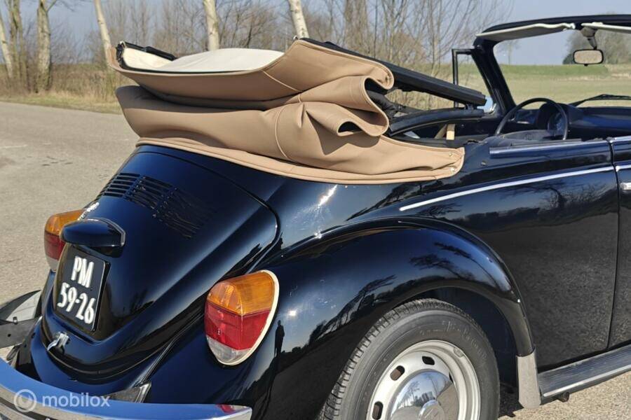 Image 18/35 de Volkswagen Coccinelle 1303 (1972)