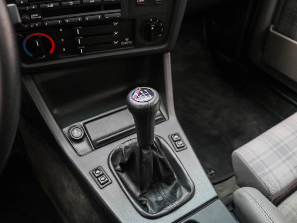 Afbeelding 26/27 van BMW M3 (1986)
