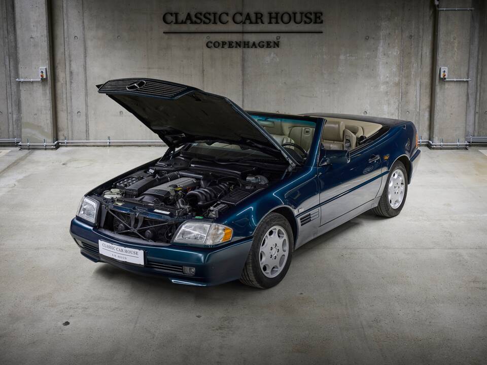 Image 3/100 de Mercedes-Benz SL 280 (1995)