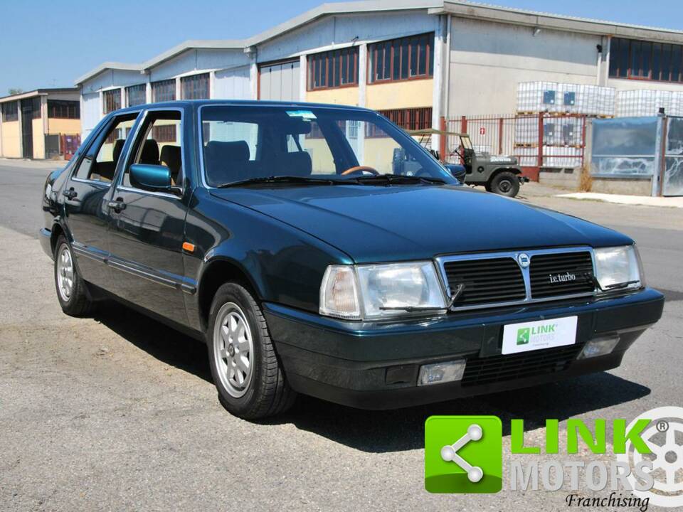 Afbeelding 3/10 van Lancia Thema I.E. Turbo (1986)