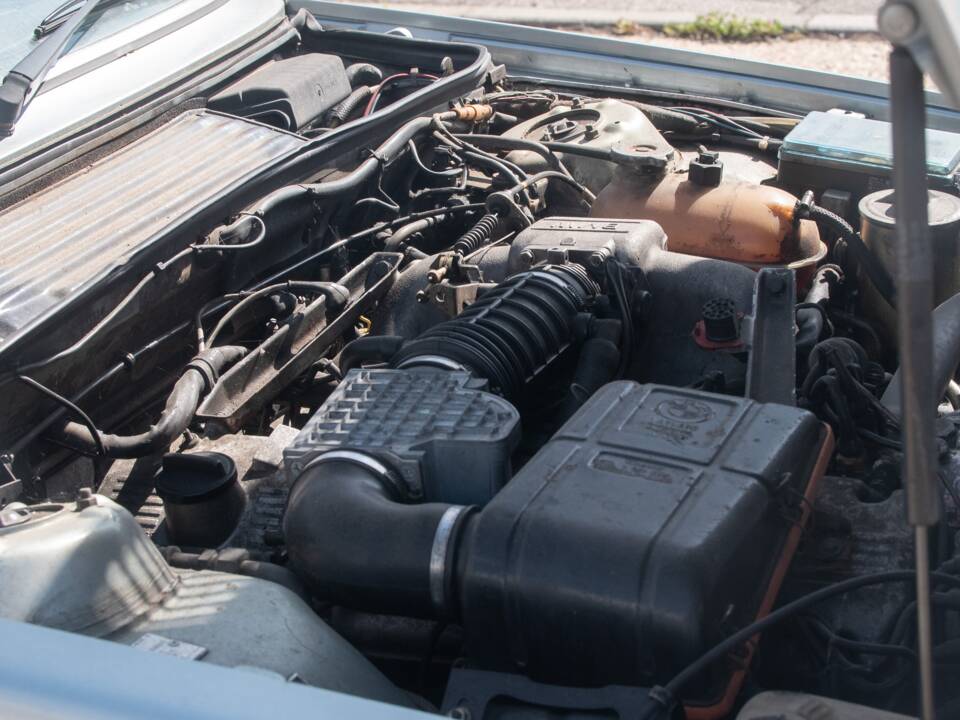 Bild 34/50 von BMW 635 CSi (1984)