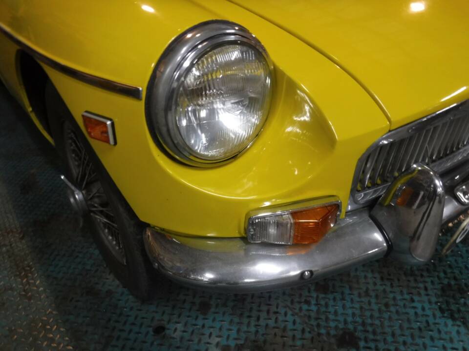 Image 20/50 of MG MGB (1967)