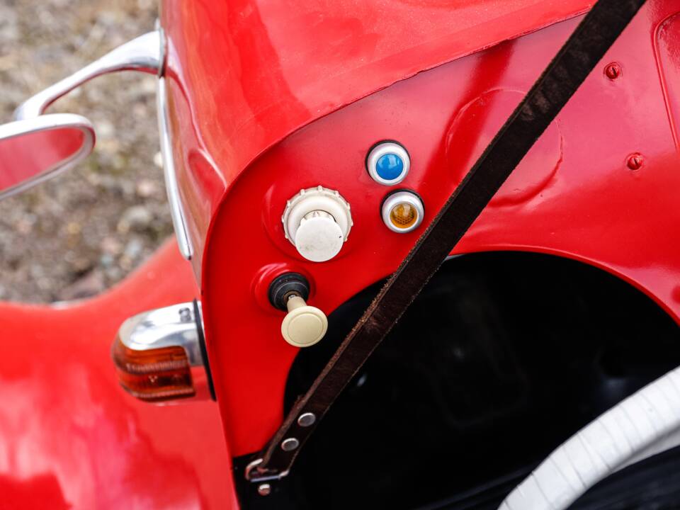 Image 25/32 of Messerschmitt / FMR KR 200 (1959)