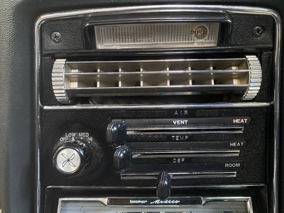 Bild 37/62 von Datsun 240 Z (1973)