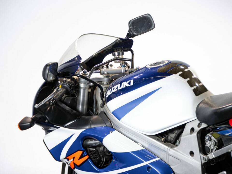 Bild 11/49 von Suzuki TL 1000R (1999)