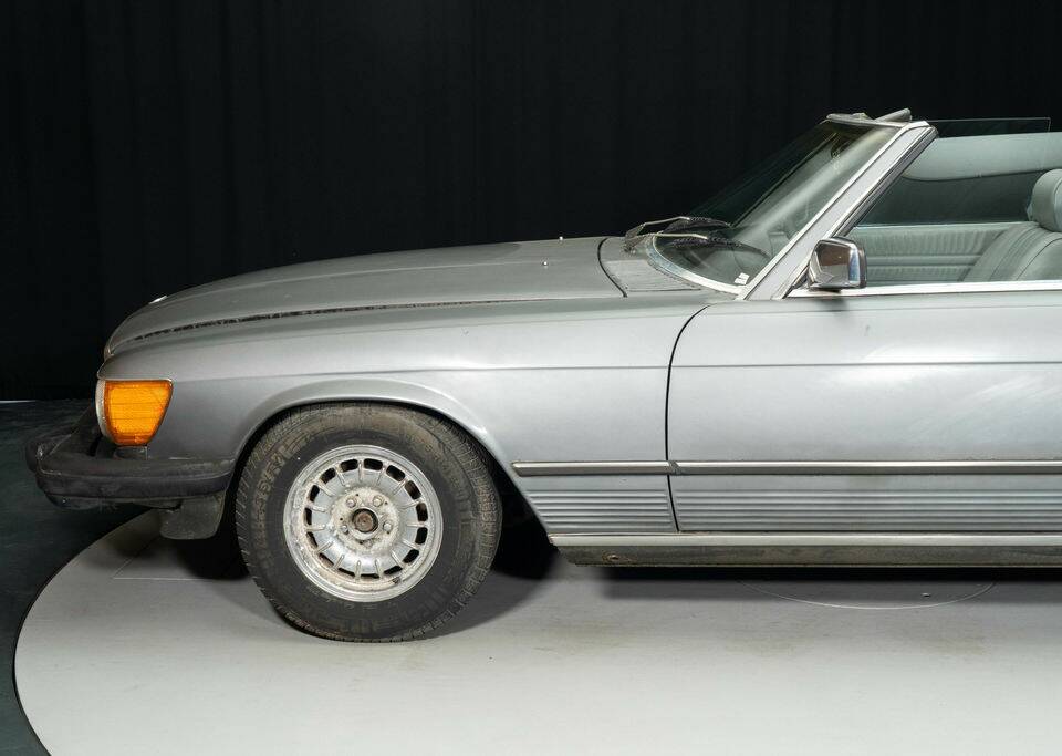 Image 5/8 of Mercedes-Benz 380 SL (1982)