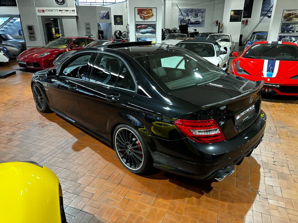 Immagine 6/38 di Mercedes-Benz C 63 AMG (2013)