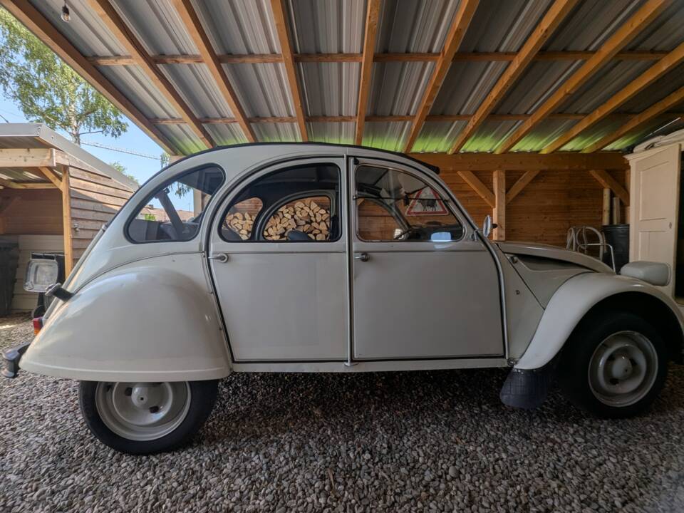 Image 20/28 de Citroën 2 CV 6 Club (1986)