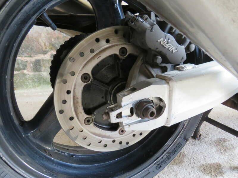 Bild 29/37 von Honda DUMMY (1998)