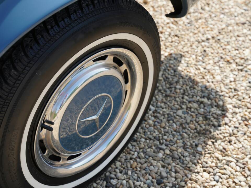Imagen 19/50 de Mercedes-Benz 280 SL (1968)