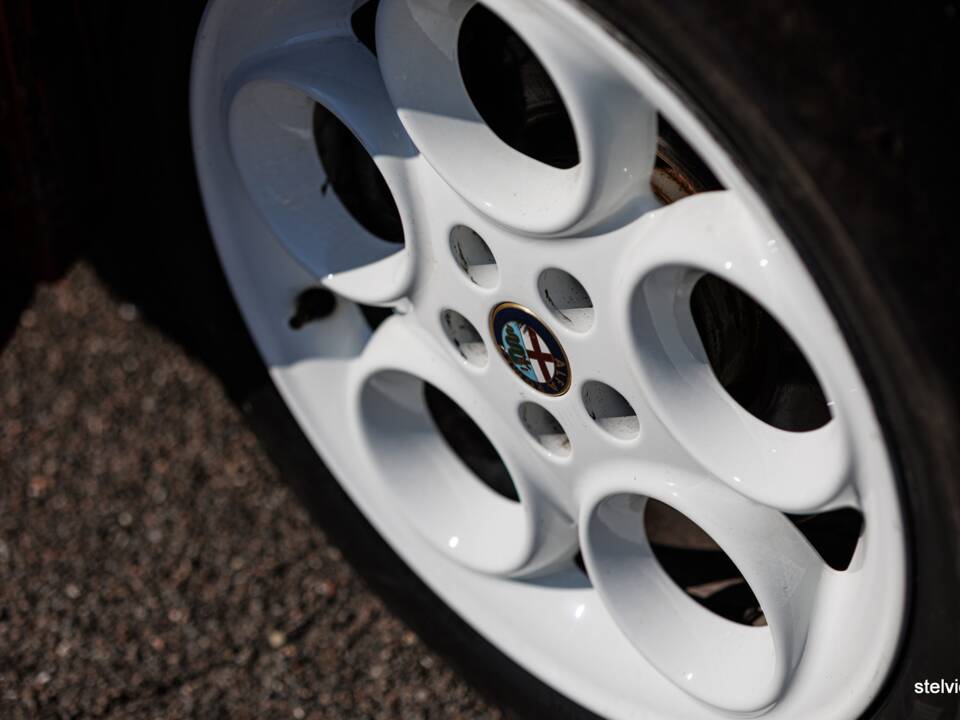 Bild 29/46 von Alfa Romeo 156 2.0 Competizione (1998)