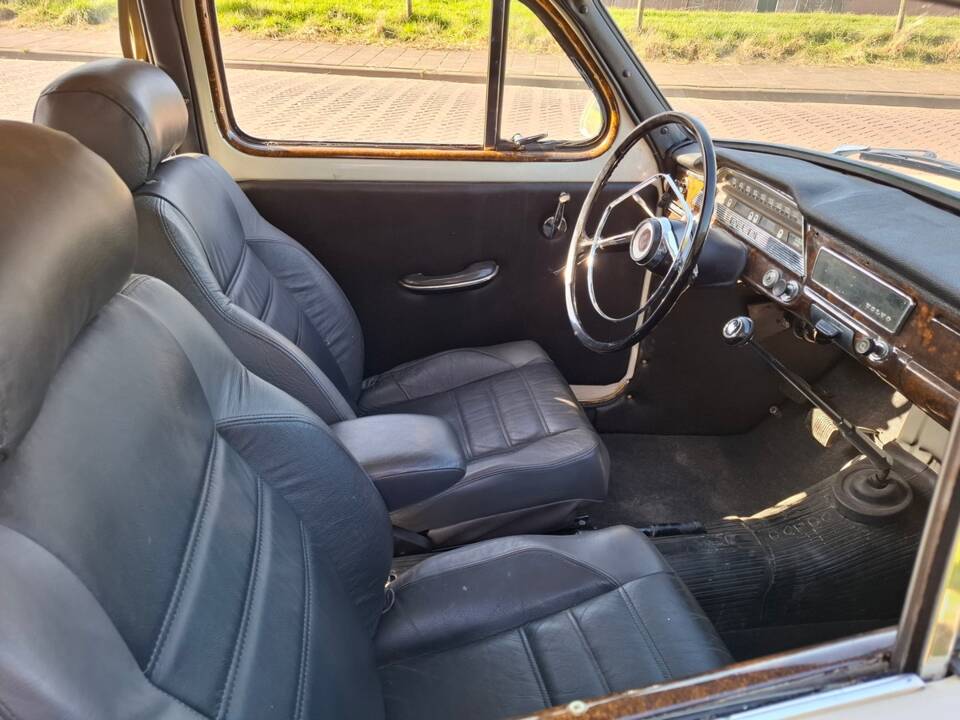 Image 32/41 of Volvo PV 544 Sport (1962)