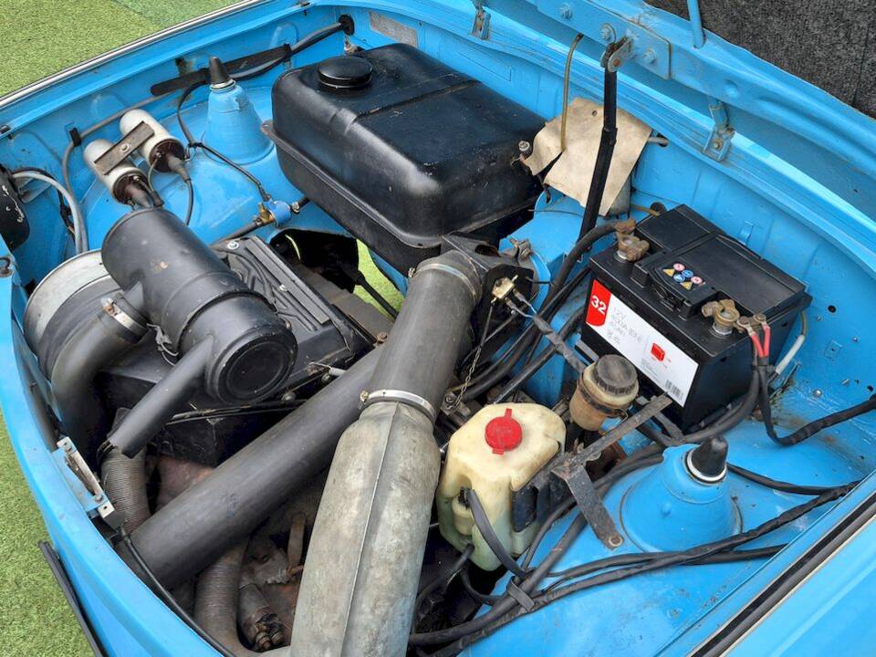 Image 40/45 of Trabant 601 (1966)