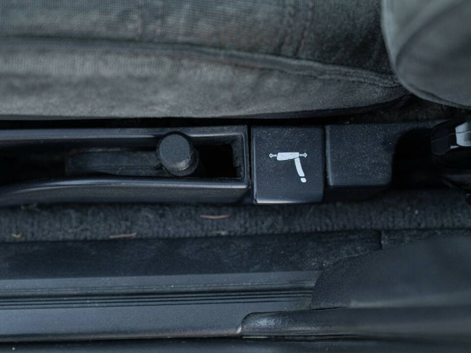 Afbeelding 30/50 van Alfa Romeo 164 2.0 Super (1995)