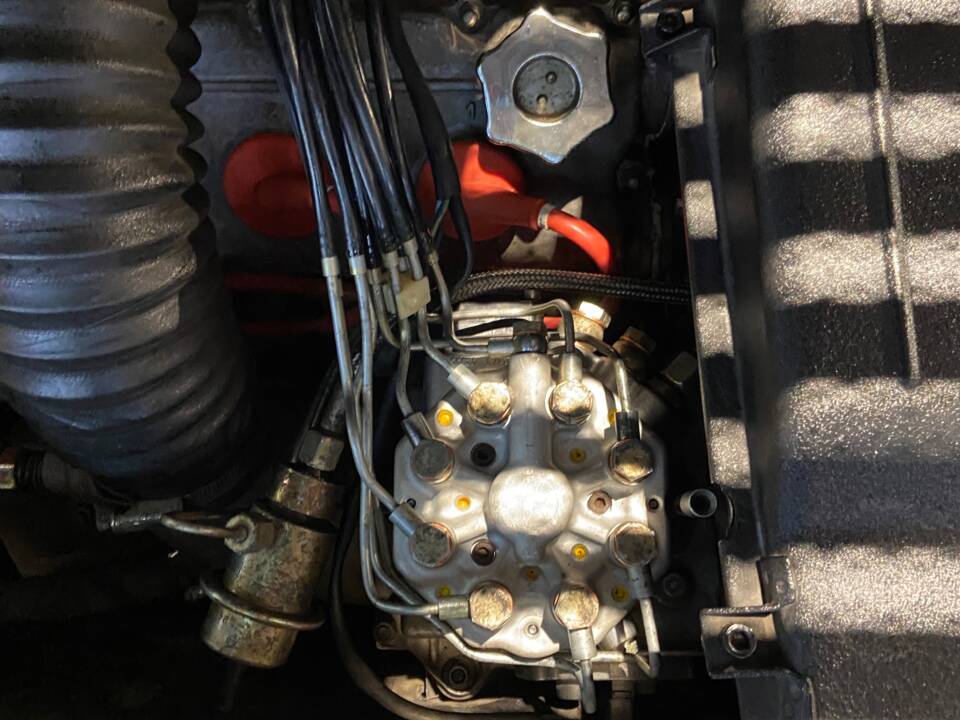 Afbeelding 34/41 van Ferrari 328 GTS (1989)