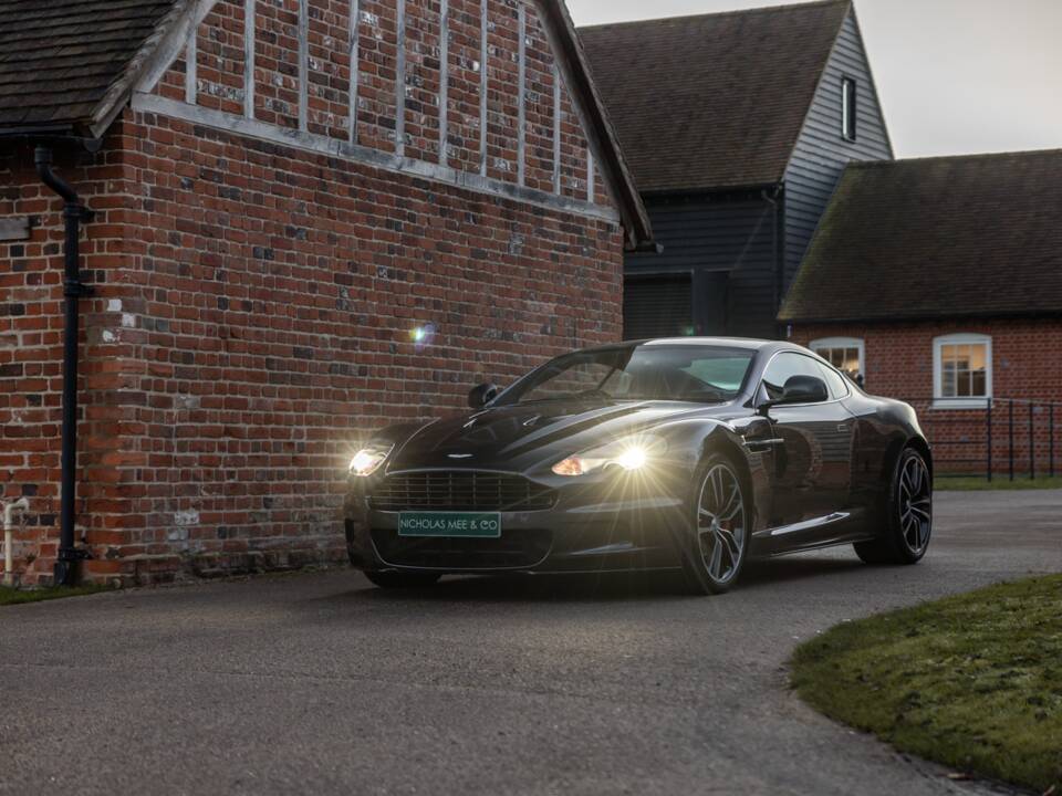 Afbeelding 21/69 van Aston Martin DBS (2012)