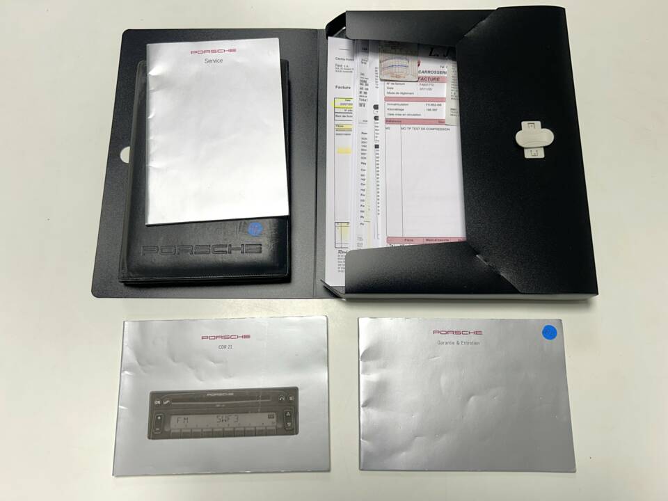 Bild 29/33 von Porsche 911 Carrera 4S (1996)