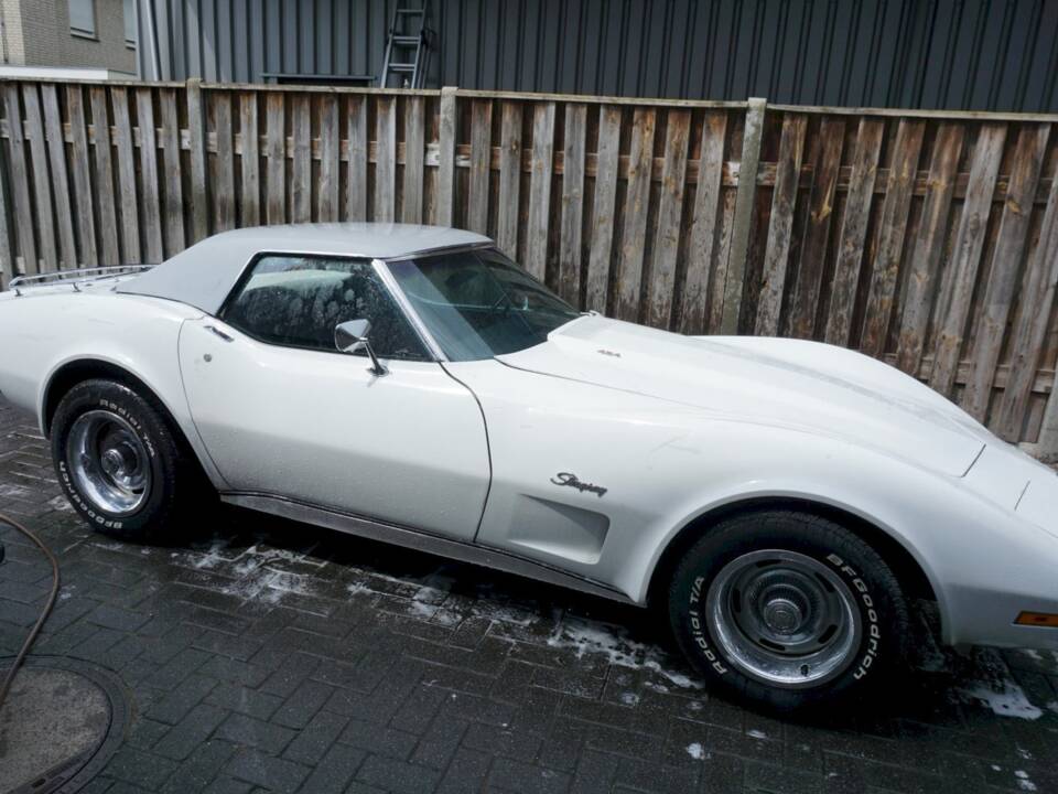 Image 23/36 of Chevrolet Corvette Stingray (1973)