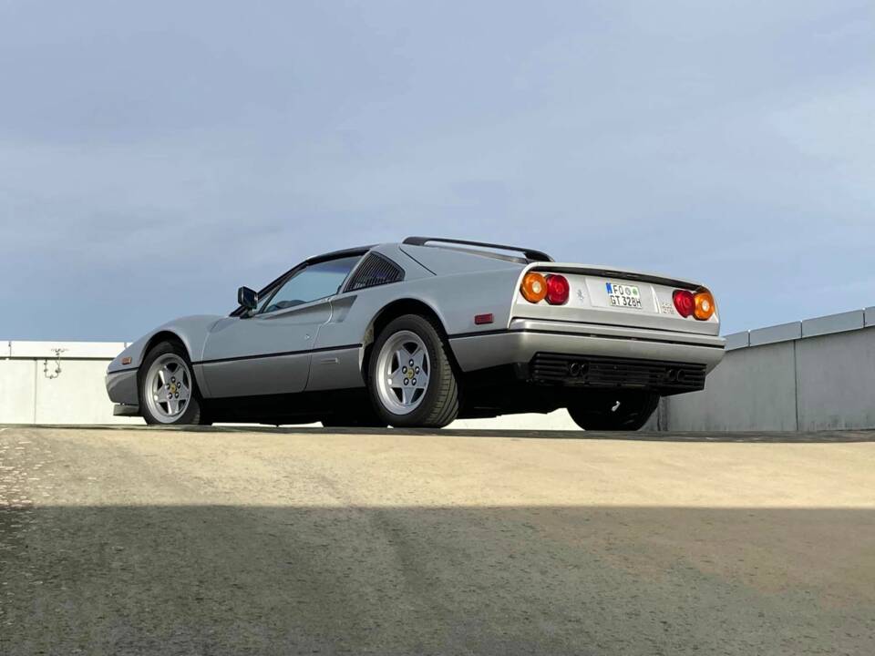 Bild 5/14 von Ferrari 328 GTS (1986)