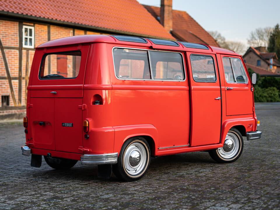 Image 11/52 of Renault Estafette (1977)