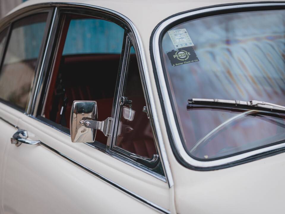 Immagine 7/50 di Jaguar Mk II 3.8 (1960)