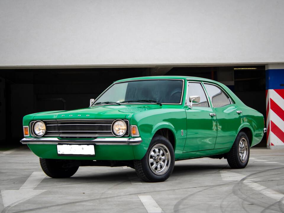 Image 1/14 de Ford Cortina 1600 (1975)