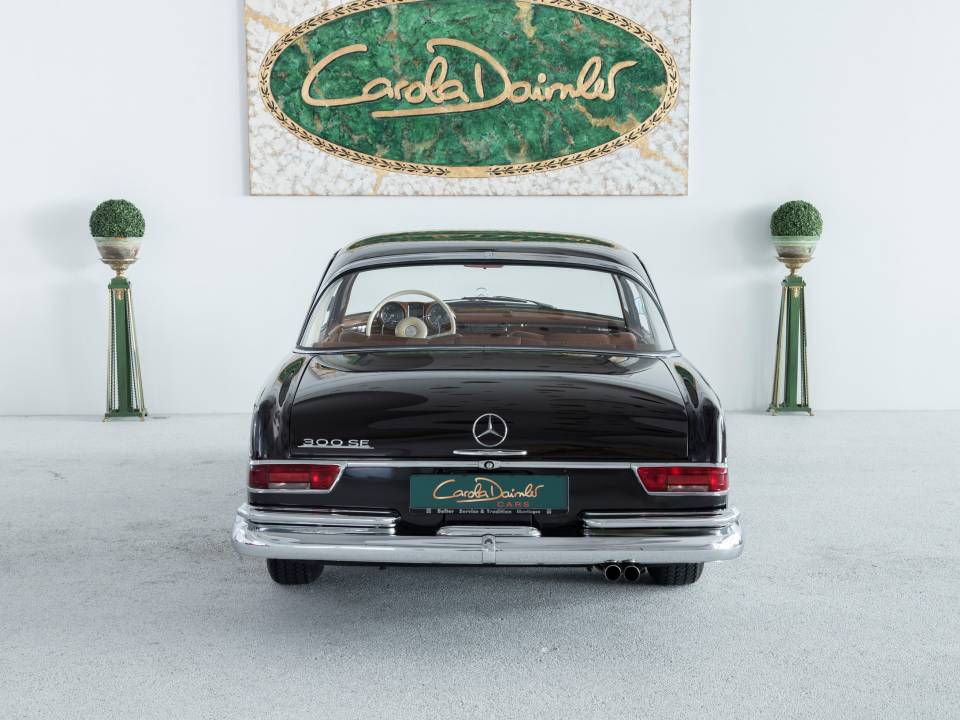Image 10/50 de Mercedes-Benz 300 SE (1965)