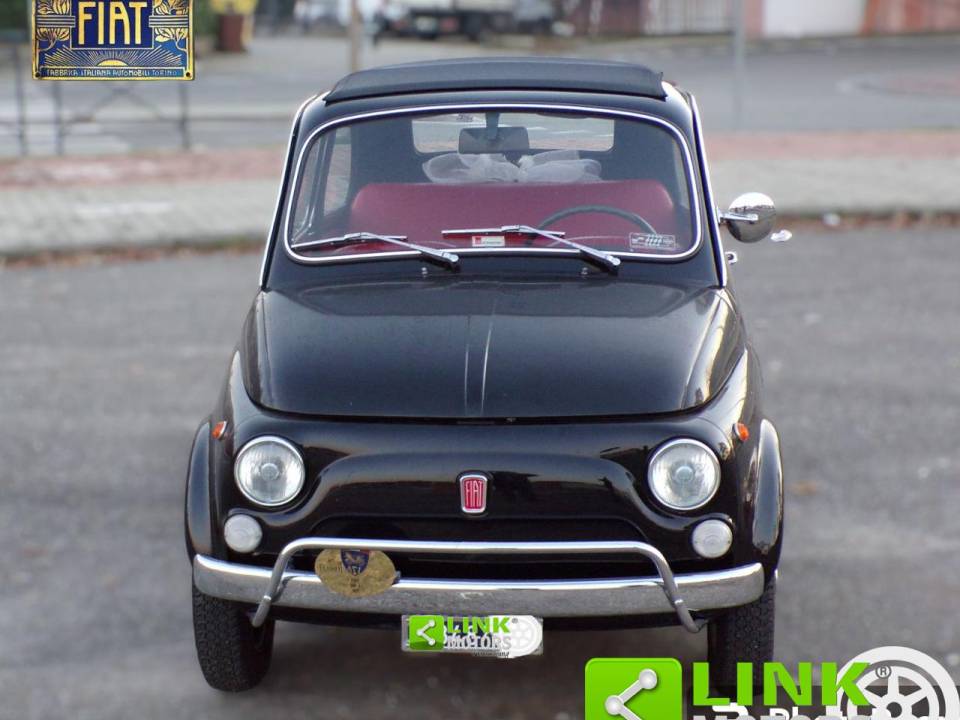 Image 2/9 of FIAT 500 L (1971)