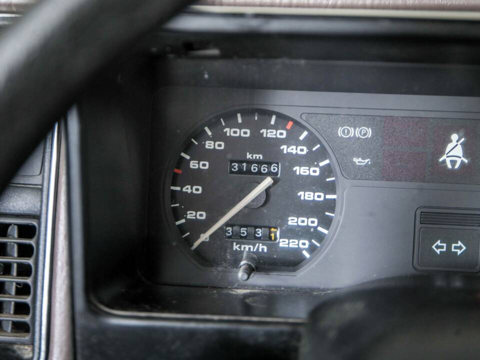 Bild 20/50 von Ford Sierra 2.0 (1985)