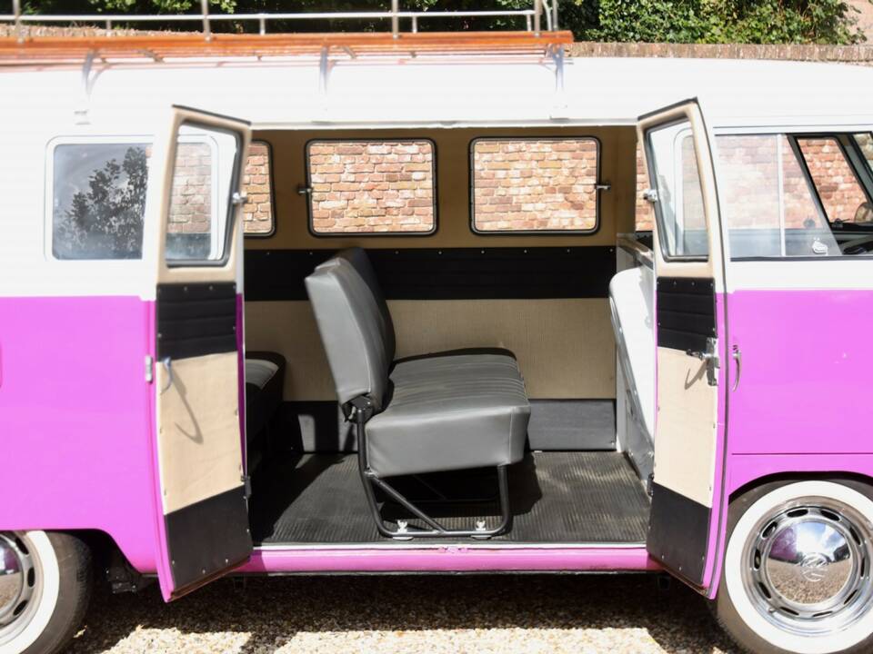 Image 37/50 of Volkswagen T1 Kombi (1958)