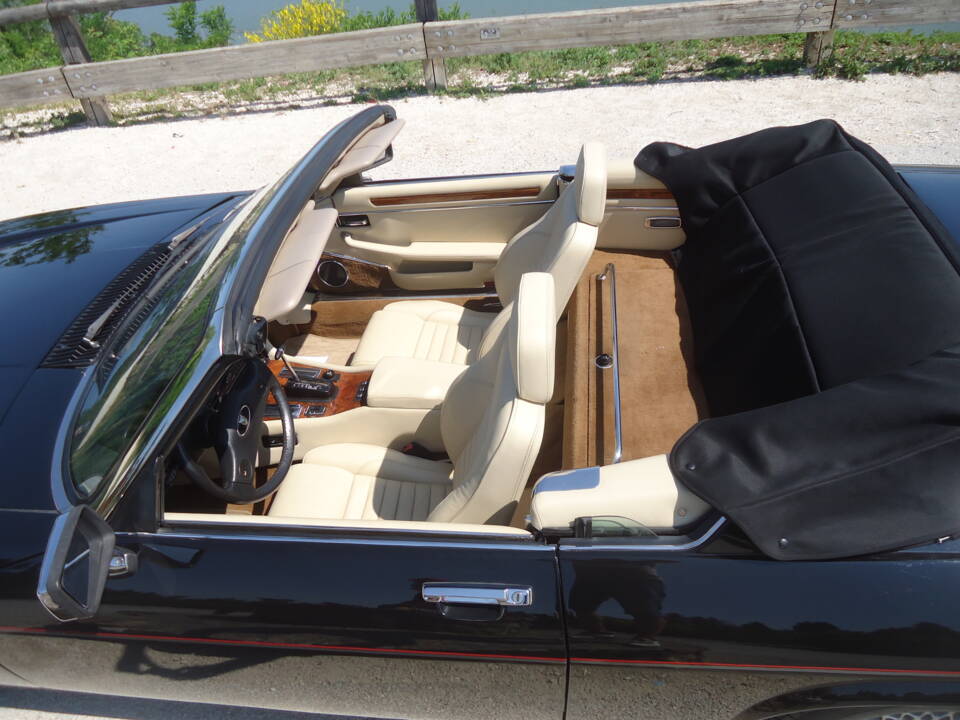 Image 6/59 of Jaguar XJS 5.3 V12 (1990)