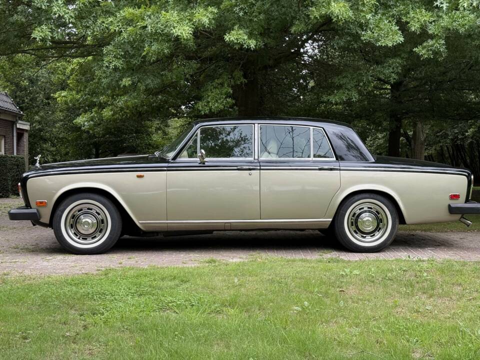 Bild 8/17 von Rolls-Royce Silver Shadow II (1976)