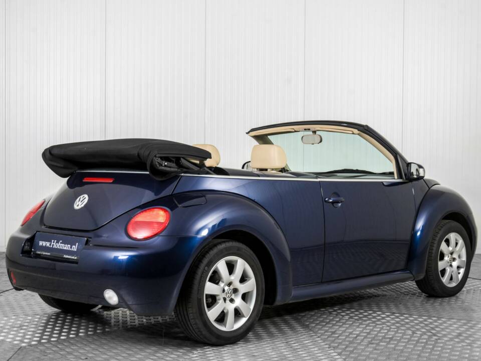 Image 2/50 de Volkswagen New Beetle 1.6 (2004)
