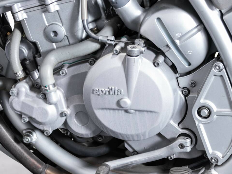 Afbeelding 32/38 van Aprilia Motò 650 (1996)