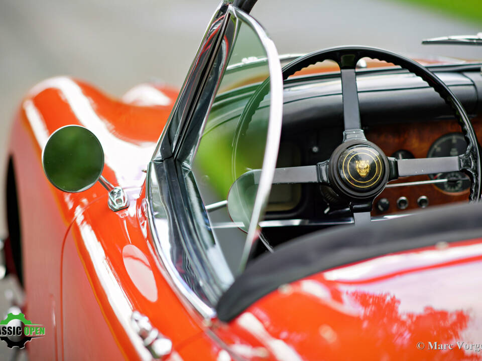 Afbeelding 29/50 van Jaguar XK 150 OTS (1958)