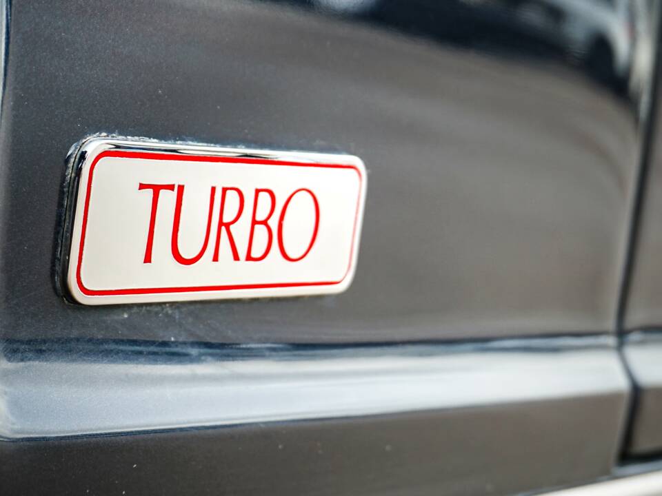 Image 6/45 of Bentley Turbo R (1988)