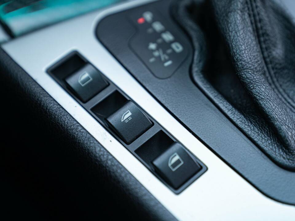 Immagine 37/50 di BMW 320Ci (2001)