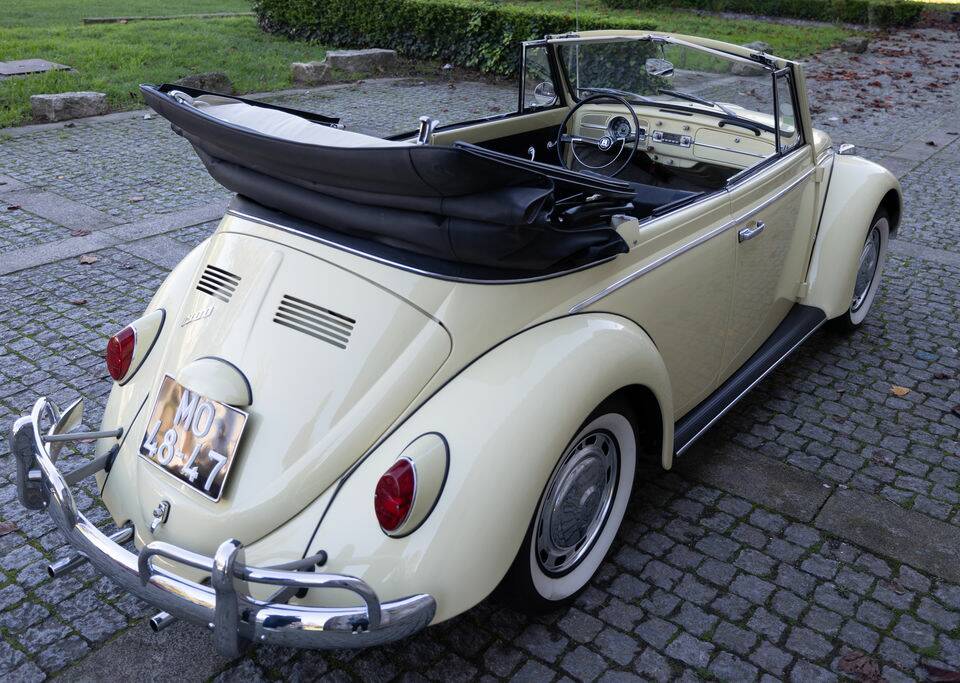 Imagen 7/8 de Volkswagen Escarabajo 1300 (1966)